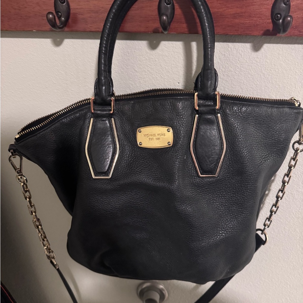 Michael Kors Vanessa Medium Satchel